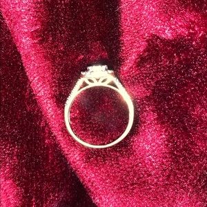 ❌SOLD❌ 10K gold diamond ring